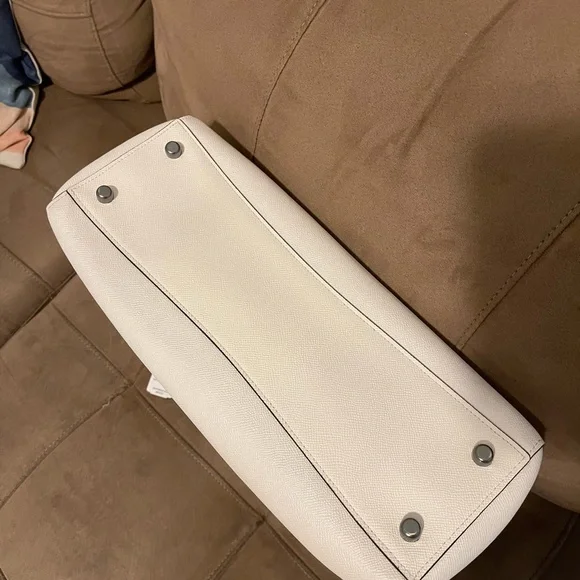 Coach Tote - Picture 5 of 5